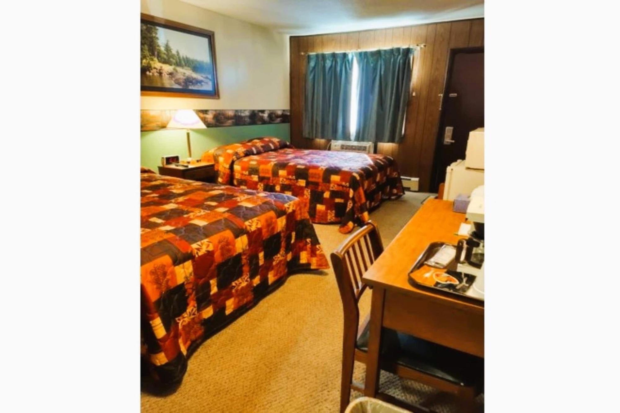 Love Hotels Voyageur By Oyo At International Falls Mn Exterior foto