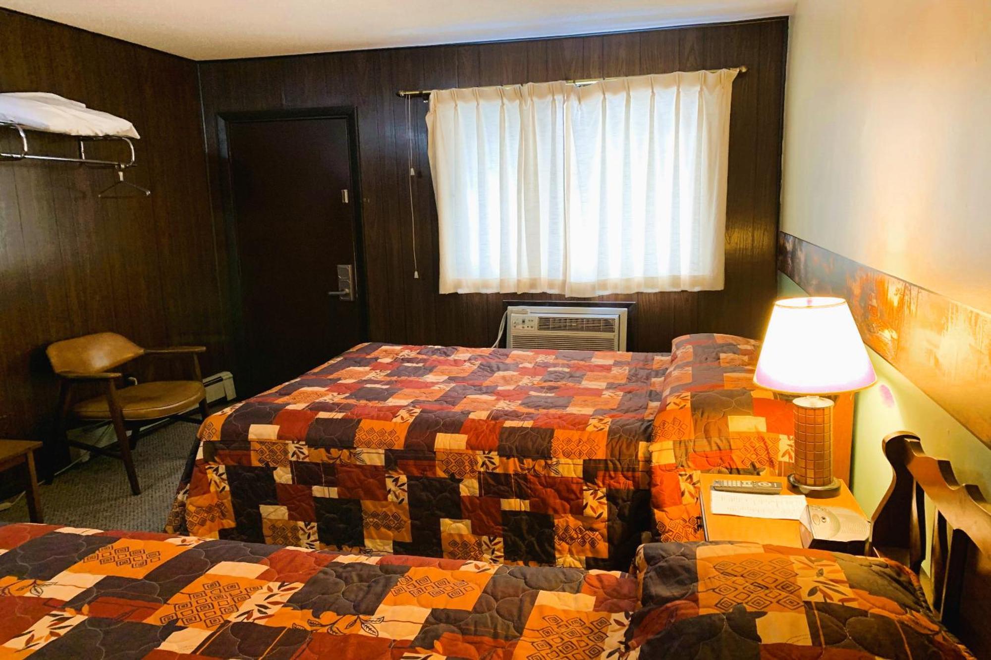 Love Hotels Voyageur By Oyo At International Falls Mn Exterior foto